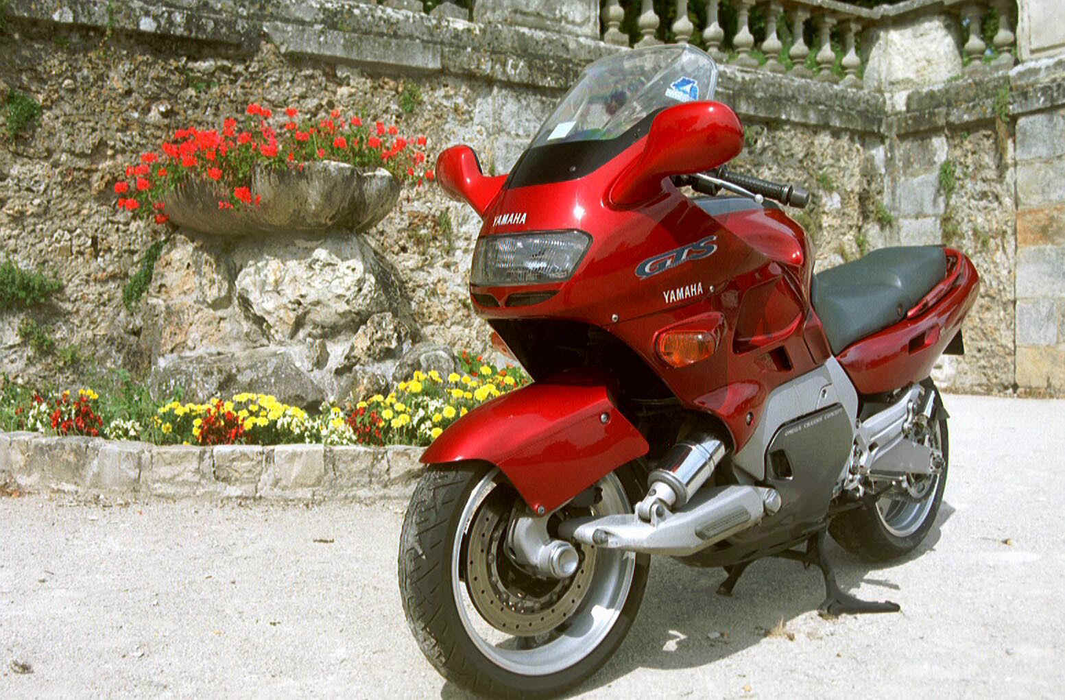 GTS017++++4.jpg (285662 octets)