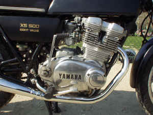 XS500 Dt Mot D 1.jpg (288826 octets)